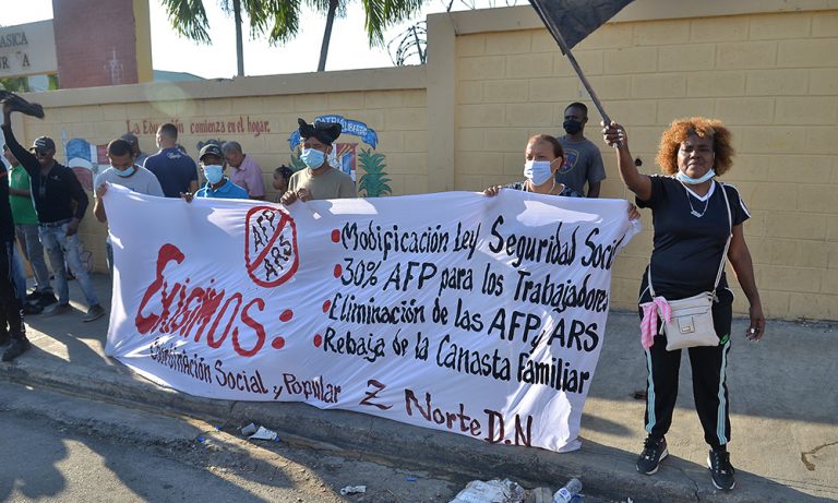 Protestan en Capotillo por alto costo de la vida